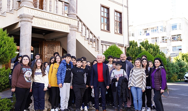 Başkan Geyikçi Hataylı öğrencileri ağırladı