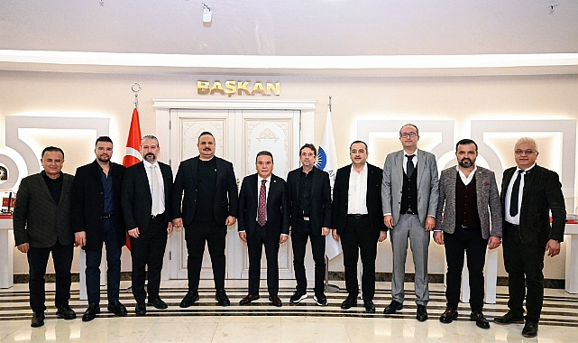 Başkan Karabulut, Başkan Böcek’i Ziyaret Etti