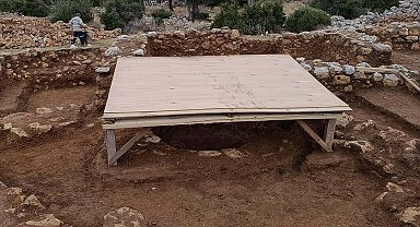 Beçin Antik Kenti'ndeki kazılarda seramik fırınları bulundu