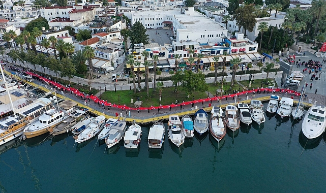 Bodrum'da 120 metrelik Türk bayrağıyla Sarıkamış şehitleri anıldı
