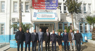 Bodrum'da hükümlüler okul temizleyip, tadilat yaptı