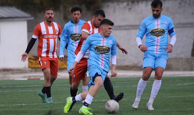 Burdurspor, liderliğini korudu
