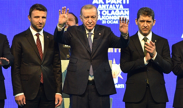 Cumhurbaşkanı Erdoğan: Sayın Özel, oturduğu koltuğun hakkını hala veremedi