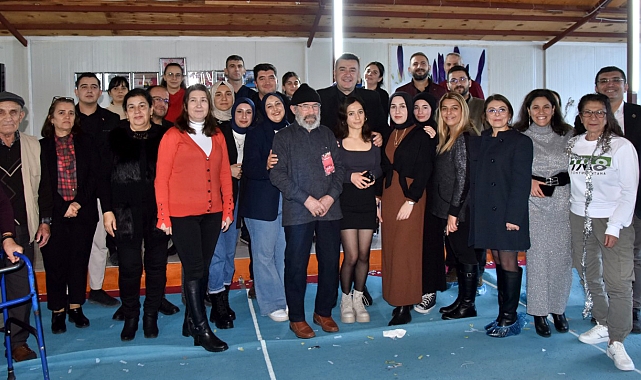 Eğirdir huzurevinde yılbaşı coşkusu