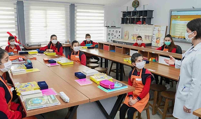 Eğitim Bir-Sen'den MEB'e mazeret ataması çağrısı