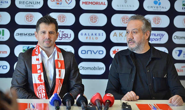 Emre Belözoğlu İmzayı Attı
