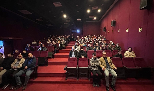 Hafızlık Kursu öğrencileri sinema etkinliğinde buluştu