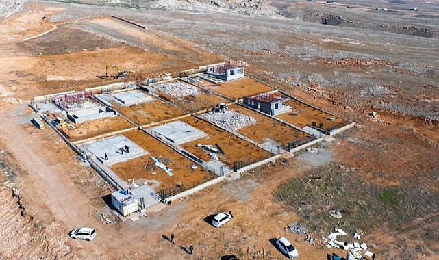 Hazine arazisine inşa edilen 8 villa ekipler tarafından yıkıldı