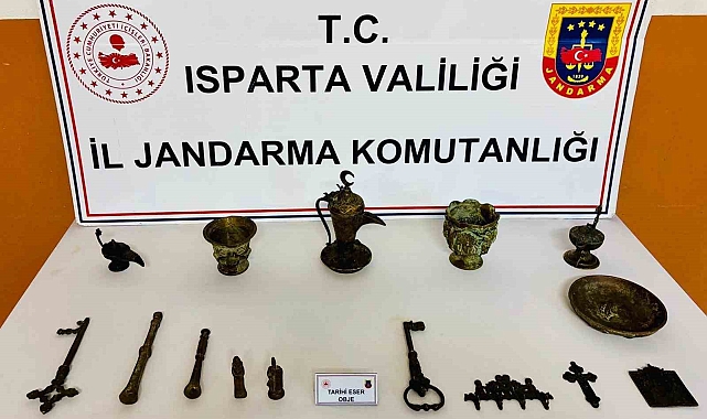 Isparta'da 15 tarihi eser ele geçirildi