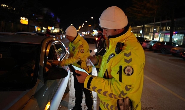 Isparta'da asayiş ve trafik denetimi: 5 araç trafikten men edildi