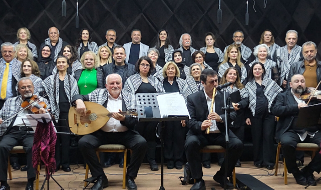 Kemer Belediyesi Türk Müziği Topluluğu'ndan Sıra Gecesi