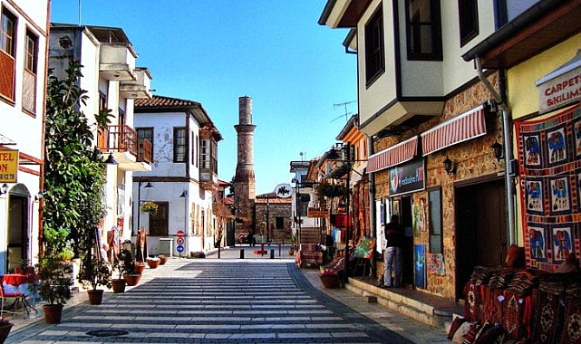 Kış Aylarında Antalya'da Tatil Yapmanız İçin 5 Neden