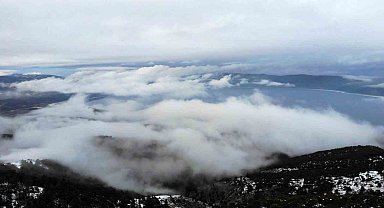 Kış turizminde yeni yıldız: Bulutların üstünde göl manzarasıyla kayak
