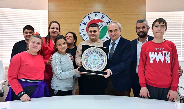 Kocagöz'den özel çocuklara: "Her zaman emrinizdeyim"