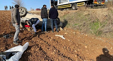 Kontrolden çıkan otomobil takla attı: 2 yaralı