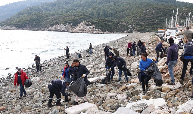 Marmaris Belediyesi'nden temizlik mesaisi