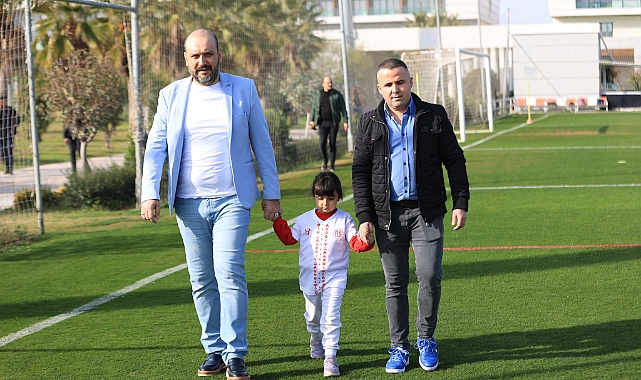 Minik Taraftarın Üzüntüsüne Seyirci Kalınmadı
