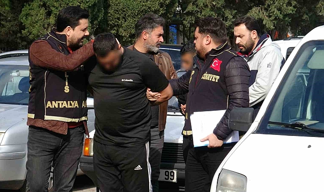 Ölümle sonuçlanan hasarlı kaza tartışması şüphelisi 4 kişi adliyeye sevk edildi