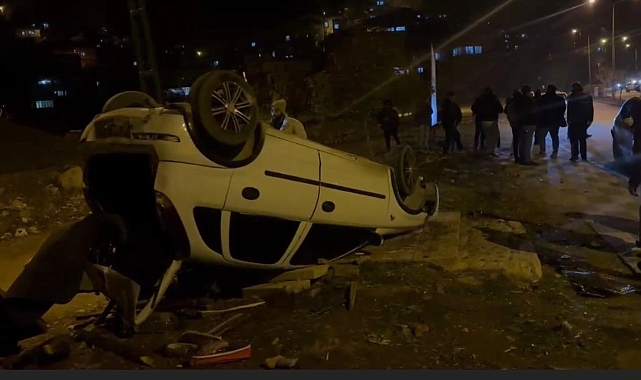 Park halindeki araca çarpan otomobil takla attı: 1 yaralı