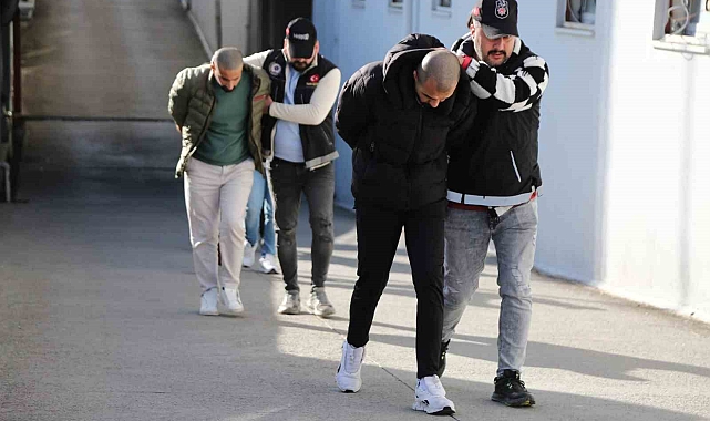 Sakatat parçalarının arasına zulalanmış 44 kilo esrar ele geçirildi