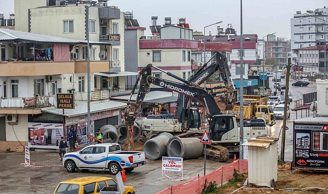 Şelale Mahallesi'nde drenaj hattı yenilendi