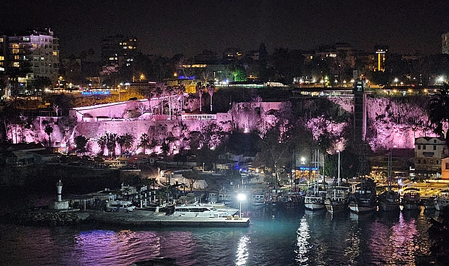 Tepkilere neden olan falez ışıklandırması, 4 yıl sonra sessizce hayata geçirildi