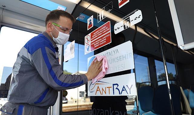 Tramvaylarda temizlik ve hijyen çalışması