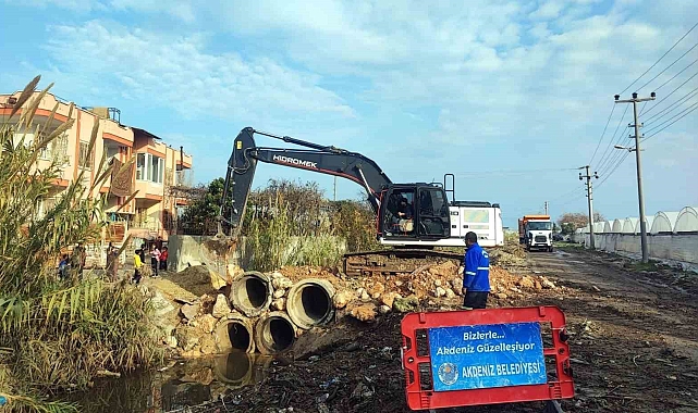 Yağışlar nedeniyle kullanılamaz hale gelen köprü yenilendi