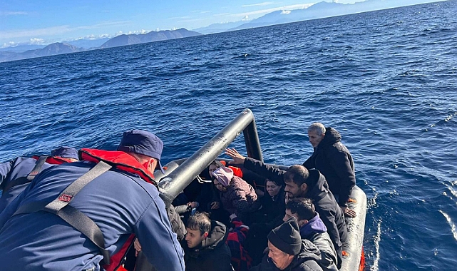 Yunan Unsurlarının Geri İttiği 51 Kaçak Göçmen Kurtarıldı
