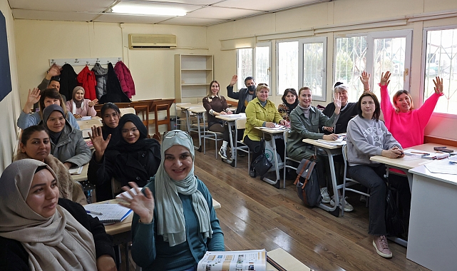 Afrikalı Cisse, Türkçeyi ATASEM'de öğreniyor