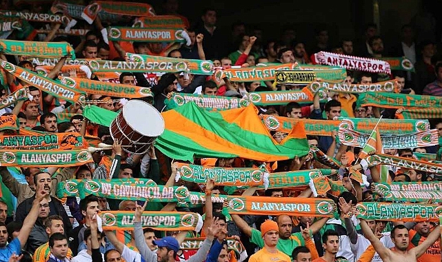 Alanyaspor'a Defans ve Orta Saha Takviyesi