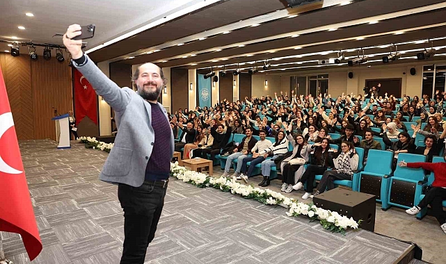 Alkü'de "Hayat senden ne bekliyor" konulu etkinlik