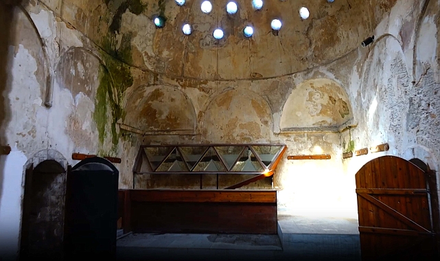 Anıtsal yapı olarak tescil edilen tarihi hamam satılıyor