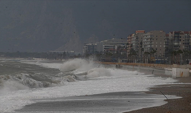 Antalya’da Kuvvetli Fırtına Bekleniyor