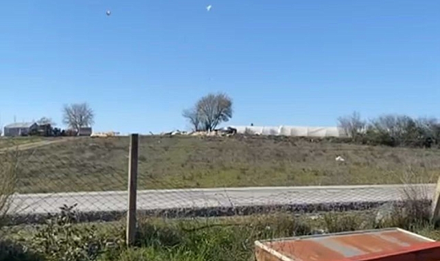 Antalya'da aniden ortaya çıkan hortum seraları vurdu