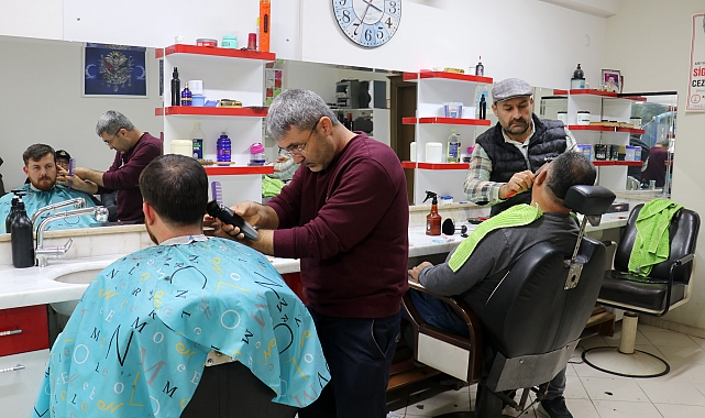 Antalya'da berber tarifesinde zam oranı anlaşmazlığı