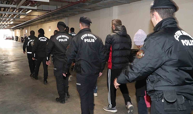 Antalya'da son 1 haftada aranan 542 suçlu yakalandı