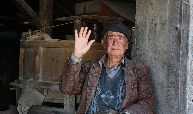Baba Mirası 80 Yıllık Ekmek Teknesinin Kapısını Her Gün Açıyor