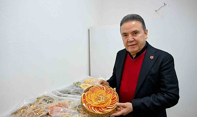 Başkan Böcek: "Çiftçimizin alın teriyle ürettiği ürünleri israf etmiyoruz"