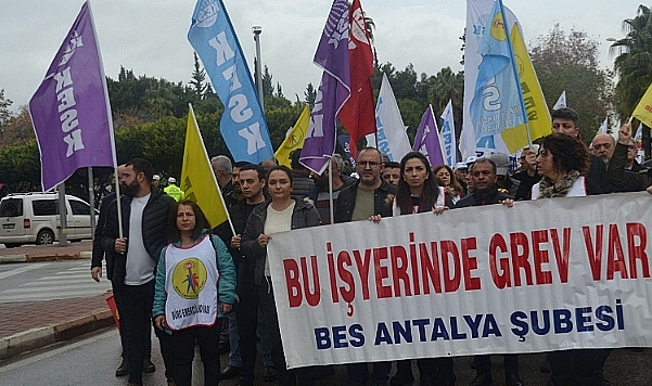 Büro Emekçileri Sendikası, "Sendikamızın Hesaplamalarına Göre %6'lık Zamdan Sadece 0,20 Puan Kalmıştır"