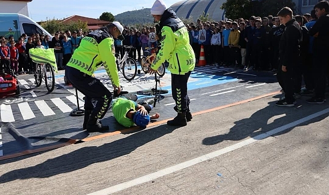 Gazipaşa'da Öğrenciler Trafik Bilinciyle Yetişiyor