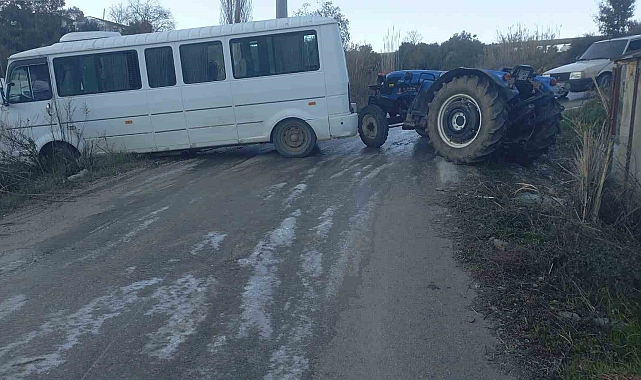 Gazipaşa'da okul servisi buzlu yolda kaydı, korku dolu anlar yaşandı