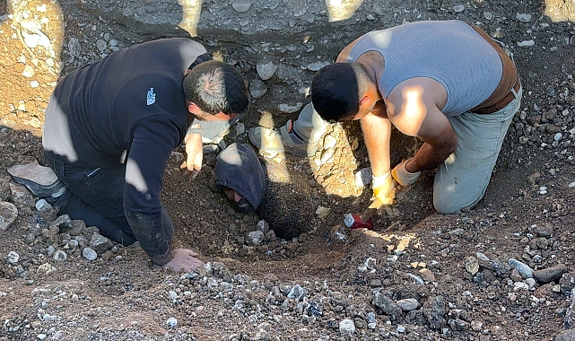 Göçükte boynuna kadar toprak altında kalan işçi, 2 saatte kurtarıldı