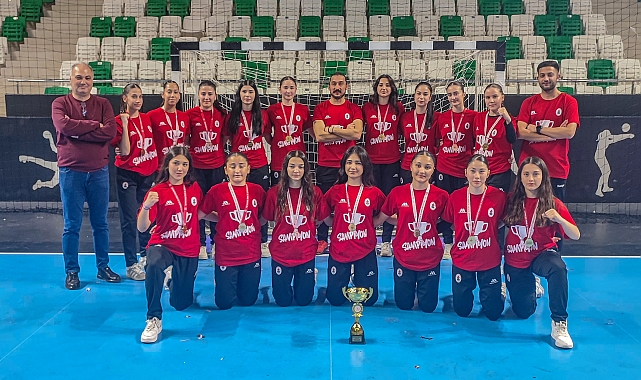 Hentbolda altın madalya Antalya'ya