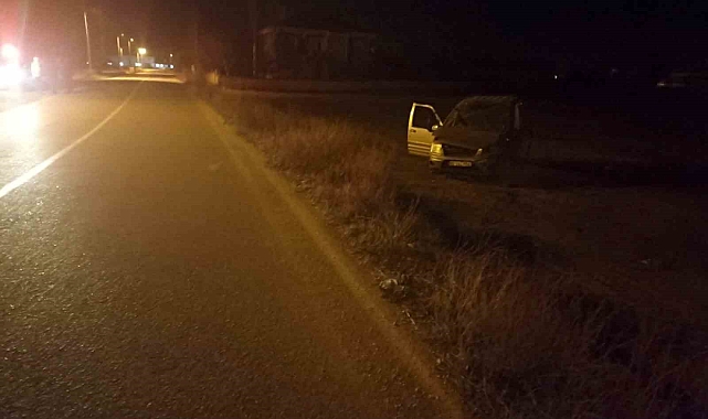 Isparta'da kontrolden çıkan araç takla atarak şarampole yuvarlandı: 2 yaralı