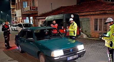 Isparta'da narkotik ve trafik denetimi: 10 sürücüye idari para cezası