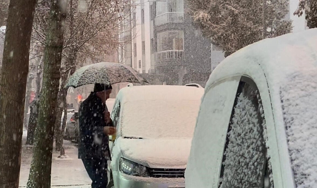 Isparta'da Yoğun Kar Yağışı Başladı