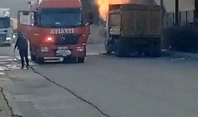Kamyonun Motoru Yandı