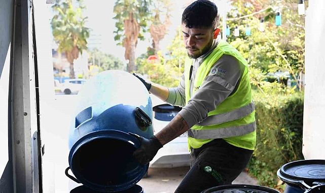 Konyaaltı'nda atık yağlar geri dönüşüm için toplanıyor
