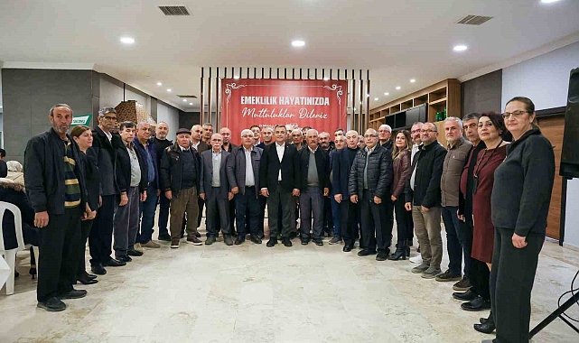Manavgat Belediyesi'nden emekli çalışanlara teşekkür yemeği